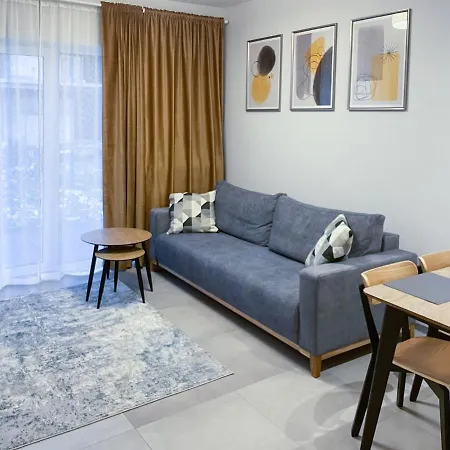 Appartement Cudovny Z Wlasnym Ogrodkiem I Miejscem Parkingowym W Garazu