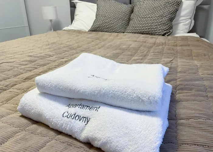 Appartement Cudovny Z Wlasnym Ogrodkiem I Miejscem Parkingowym W Garazu Kudowa-Zdrój