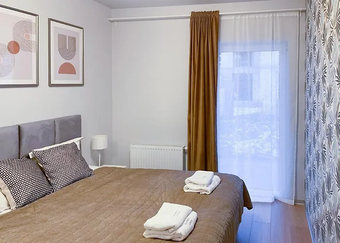 Appartement Cudovny Z Wlasnym Ogrodkiem I Miejscem Parkingowym W Garazu Kudowa-Zdrój