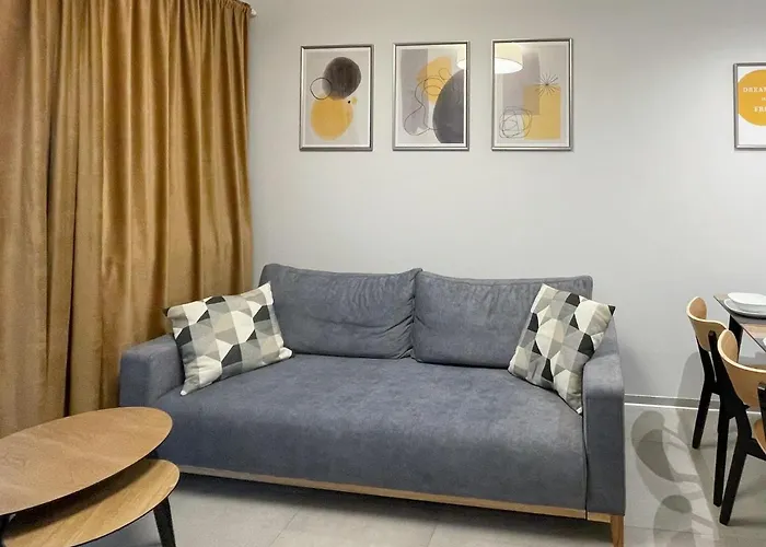 Appartement Cudovny Z Wlasnym Ogrodkiem I Miejscem Parkingowym W Garazu